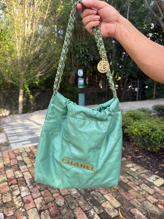 CHANEL Handbags - CHANEL 22 Shopper Hobo Bag Green with Gold Chain